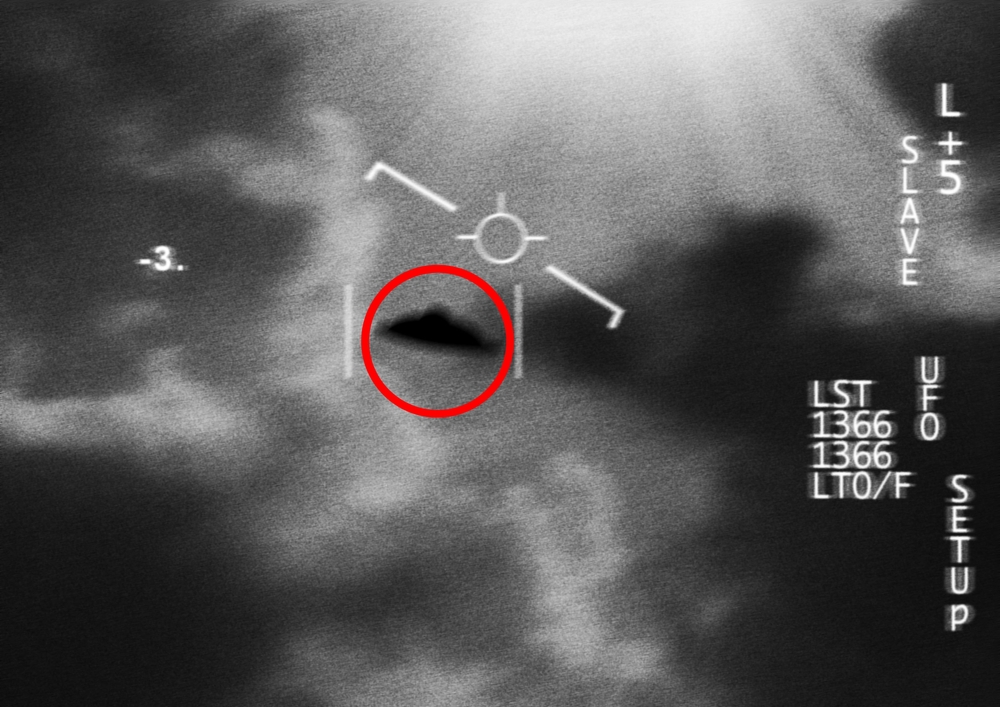 Military Veteran’s UFO Encounter While Camping: A Frightening Experience