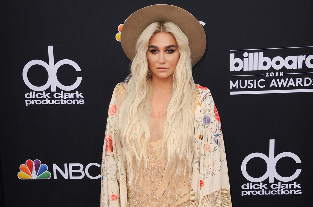 Kesha Earns Seven-Minute Standing Ovation, Countering Utah’s Backlash Over Performance