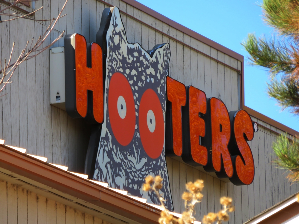 Texas Hooters Waitresses Reveal Menu Changes and New Uniform Updates
